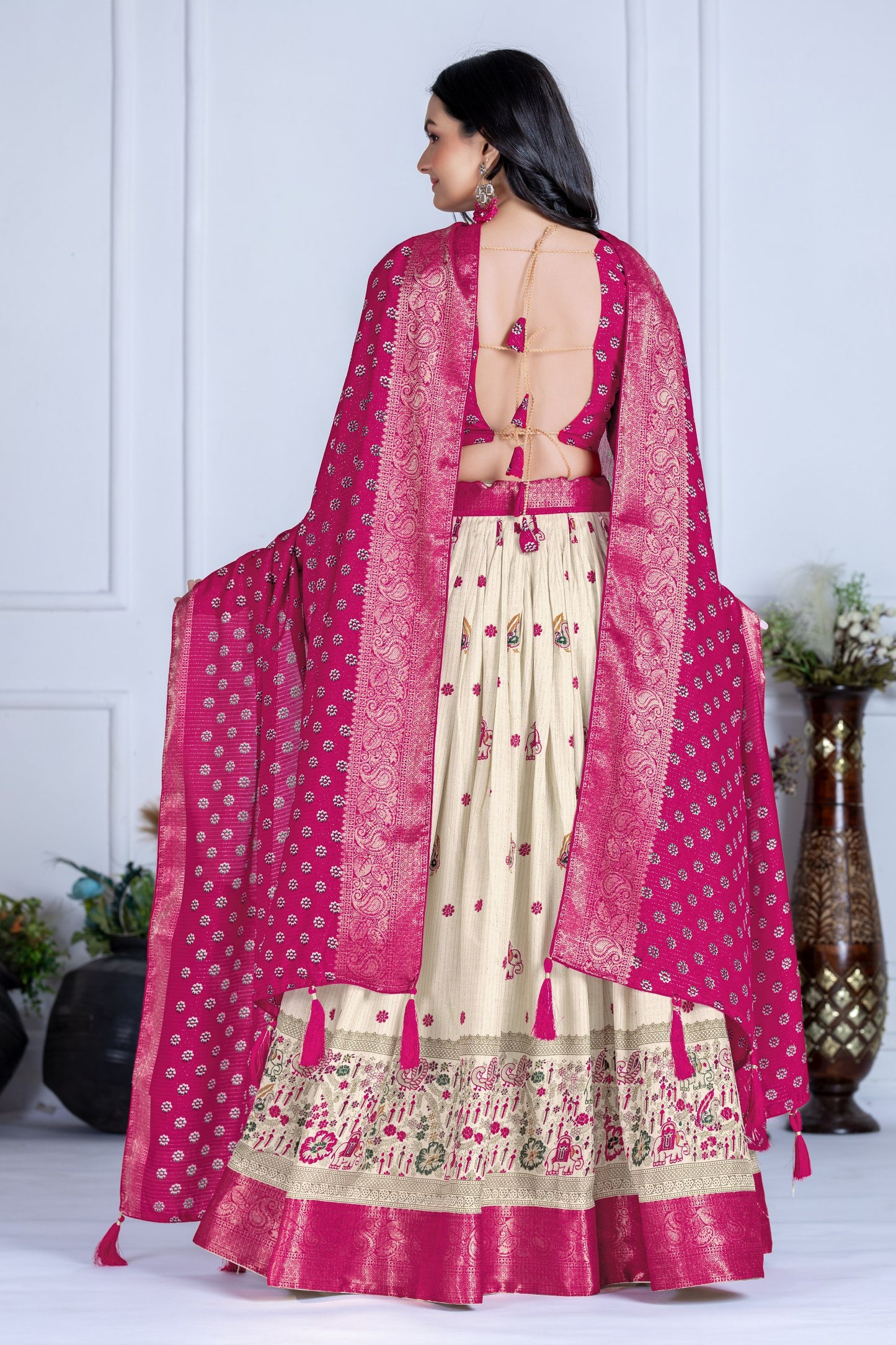 Elegant Pink and Cream Embroidered Lehenga Choli with Banarasi Dupatta & Zari Border – Festive & Wedding Wear